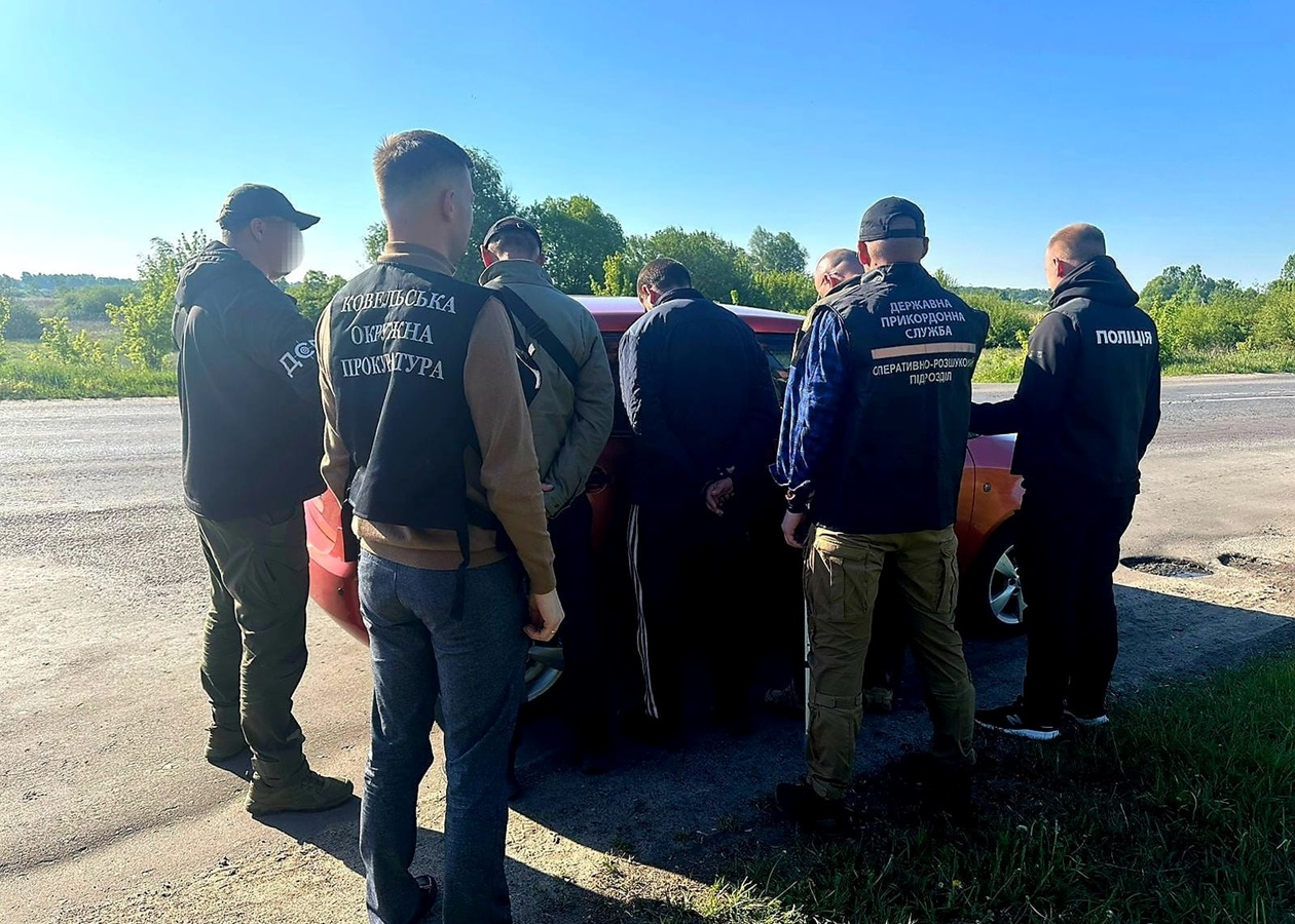 На Волині викрили схему переправлення ухилянтів