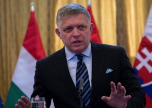 "Ніколи не підтримаю": Фіцо зробив заяву щодо нових санкцій проти РФ