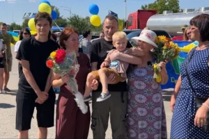 Додому з російського полону повернувся останній захисник Зміїного