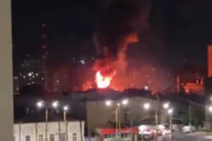 У Ростові-на-Дону пролунали вибухи, виникла пожежа