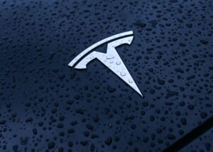 Продажі Tesla у країнах ЄС різко скоротилися