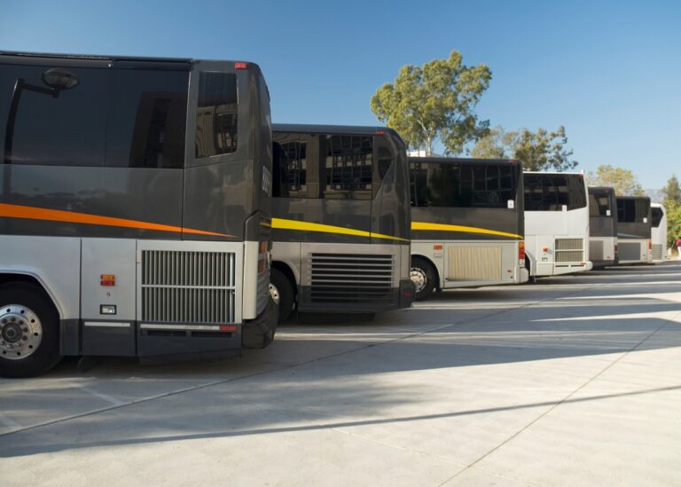 Ринок автобусів в Україні скоротився у вересні