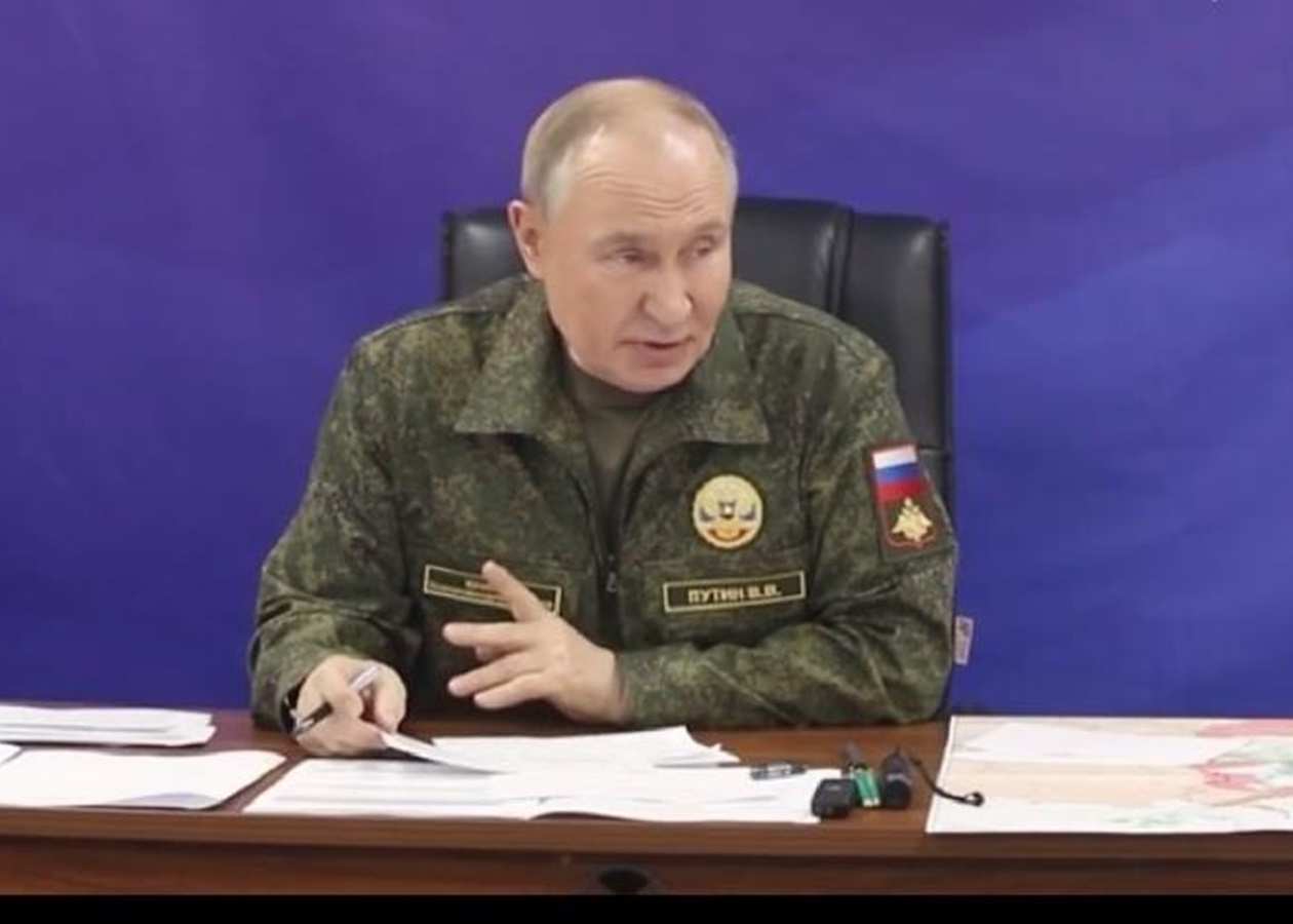 Путін похвалився "необмеженою" ракетою Буревісник