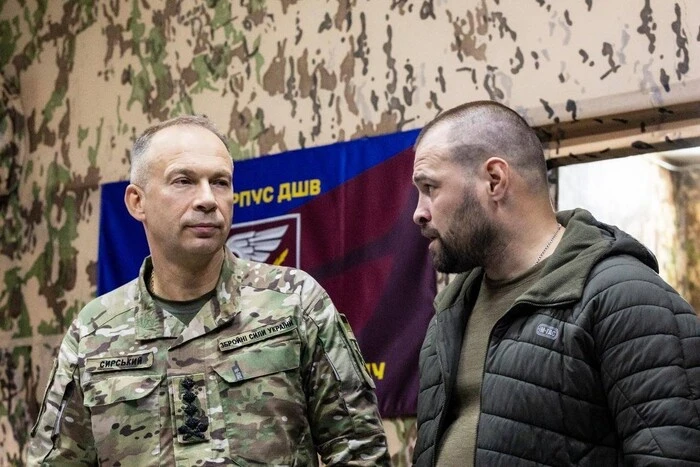 Сирський відвідав Покровськ та звернувся до командирів із вимогою