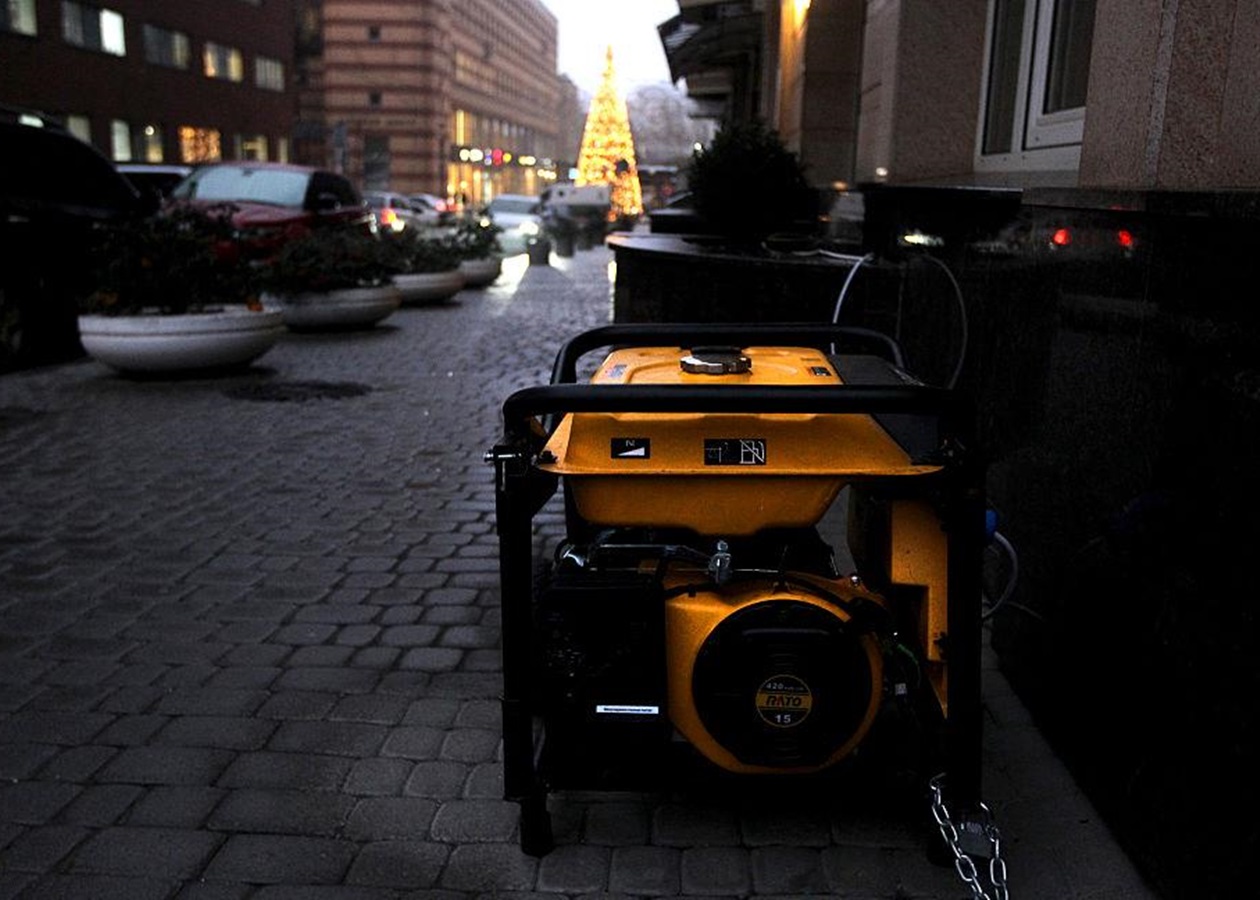 Стали відомі графіки відключень світла 3 грудня