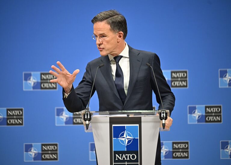 НАТО обговорюватиме окремі пункти мирної угоди щодо України