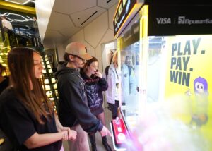 РекламаПриватБанк в ко-партнерстві з Visa та за участю і амбасадорства NAVI запустили першу в Україні геймерську фінансову екосистему