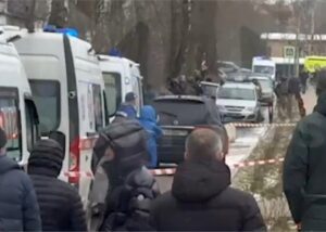 У Підмосков’ї школяр напав з ножем на дітей: є жертва