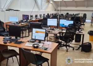 В Україні викрили мережу call-центрів, яка ошукала громадян ЄС на 50 млн