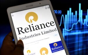 Санкцій Трампа вже не бояться: Найбільший НПЗ Індії відновив імпорт нафти з Росії. Танкери з 2 млн барелів Urals поспішають на розвантаження, – ЗМІ