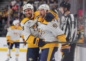 НХЛ: тріумфальний вечір Бостона та Тампи