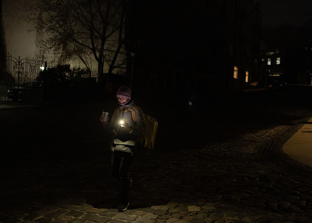 В Укренерго підтвердили відключення на суботу