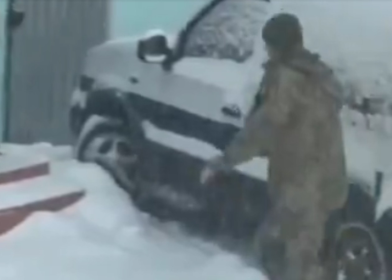 Військовий застосував газовий балончик проти дівчинки: в ТЦК відреагували