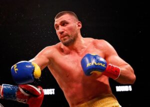 Перший випад Вихриста на рингу приніс йому перемогу над македонцем