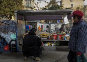 У Китаї за рік репресували майже мільйон людей – ЗМІ