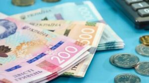 Можна суттєво збільшити? Українцям пояснили, чи варто переходити з однієї пенсії на іншу