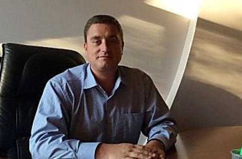 Хабарник Василь Ракул, який ховається від покарання в лавах ЗСУ, досі керує Південним управлінням капітального будівництва Міноборони