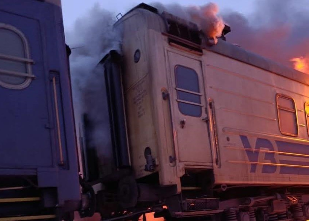 Шахеди атакували пасажирський поїзд на Харківщині