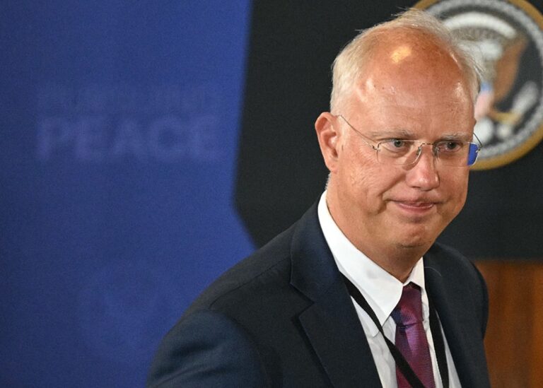 Переговори України та РФ відтермінували після візиту Дмитрієва до США