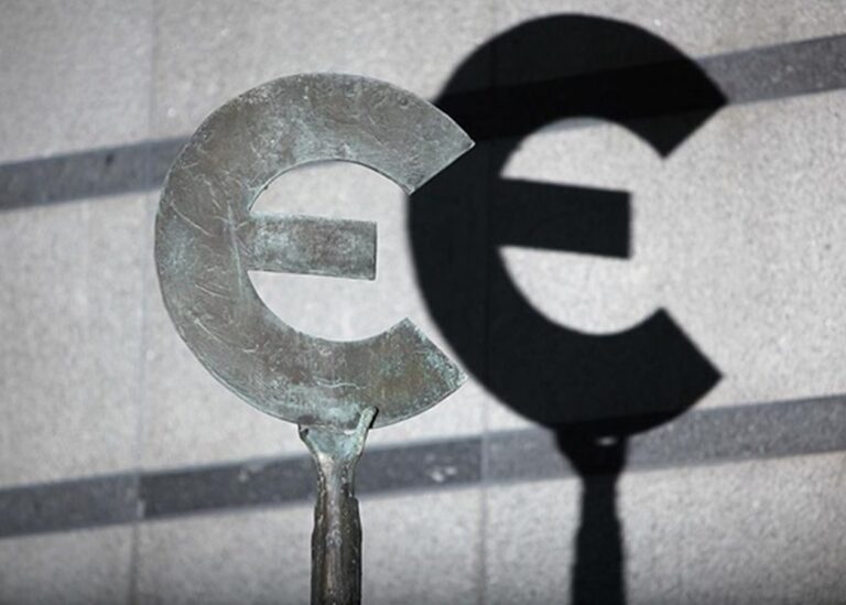 Офіційний курс євро оновив рекорд в Україні