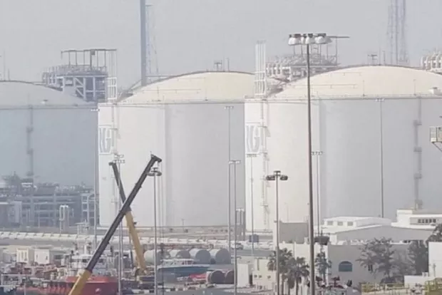 Перезапуск може тривати кілька тижнів: Катар повністю зупиняє виробництво скрапленого газу – Reuters