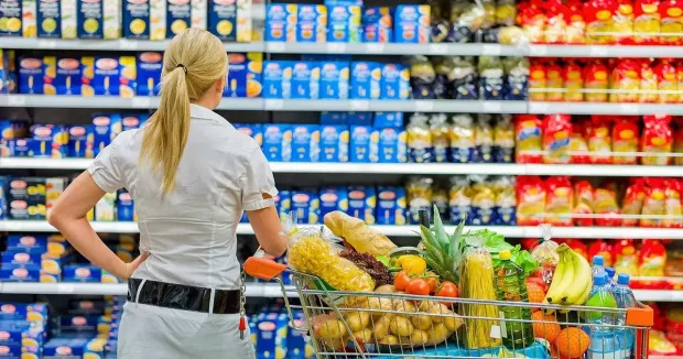 Українців чекає новий ціновий удар: Чому подорожчали м’ясо, овочі та крупи