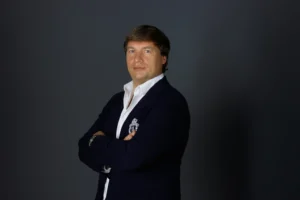 Власник FavBet Андрій Матюха заробляє на нерухомості в окупованому Криму та на Луганщині