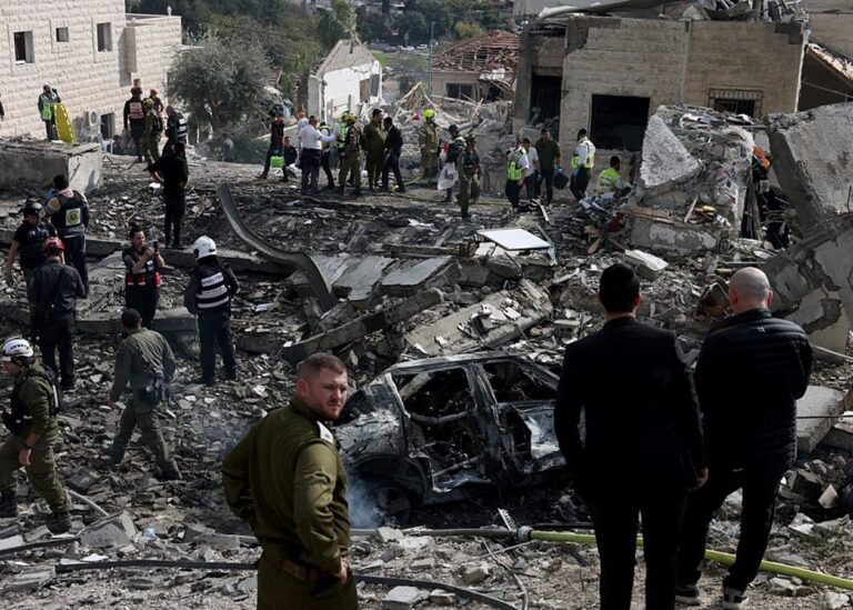 Іран вдарив ракетою по ізраїльському місту: є жертви