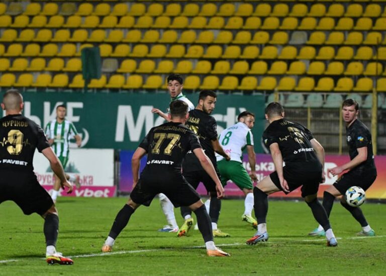 Карпати програли поєдинок Колосу