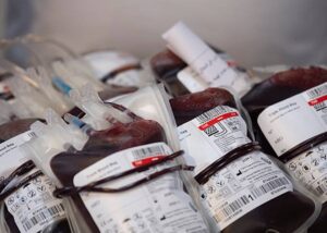 Свідки Єгови пом'якшили заборону на переливання крові