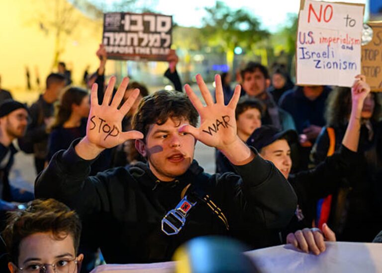 В Ізраїлі тисячі людей протестують проти війни з Іраном