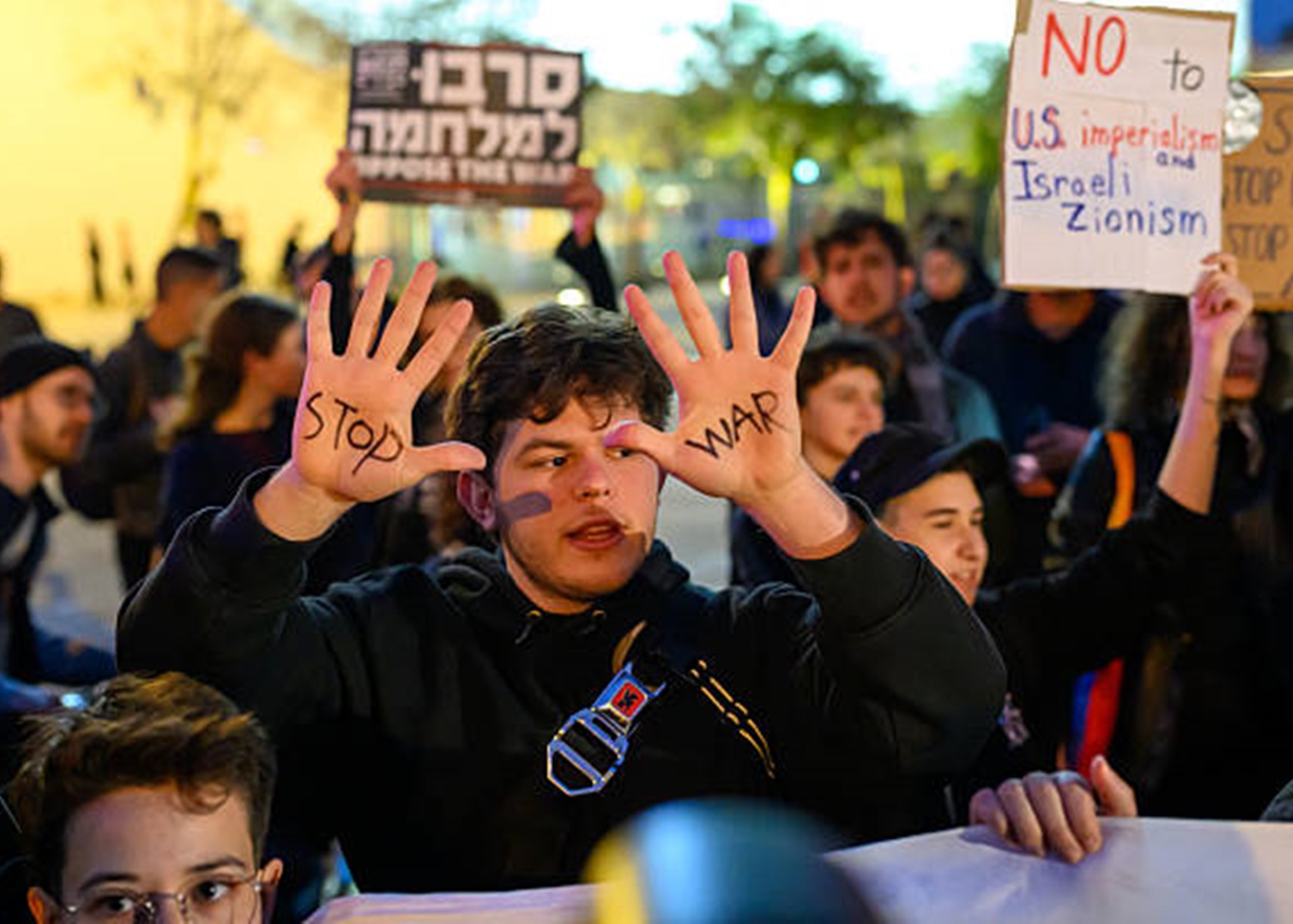 В Ізраїлі тисячі людей протестують проти війни з Іраном