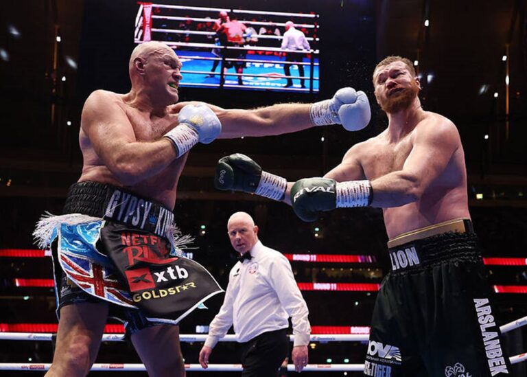 Ф'юрі домінував і розгромив Махмудова після камбека