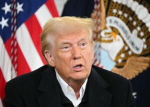 Трамп не розглядає захоплення острова Харк в Ірані – ЗМІ