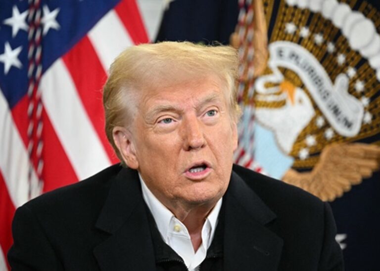 Трамп не розглядає захоплення острова Харк в Ірані – ЗМІ