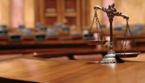 Українка через війну та обстріли відсудила у РФ 10 млн грн компенсації моральної шкоди: Чи отримає кошти