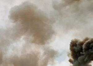 На заводі у Казахстані стався вибух, є загиблі та поранені
