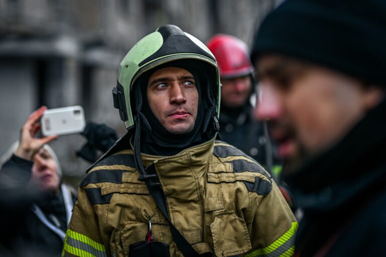 Усі райони Києва під ударом: ДСНС ліквідовує наслідки атаки більш ніж на 40 локаціях