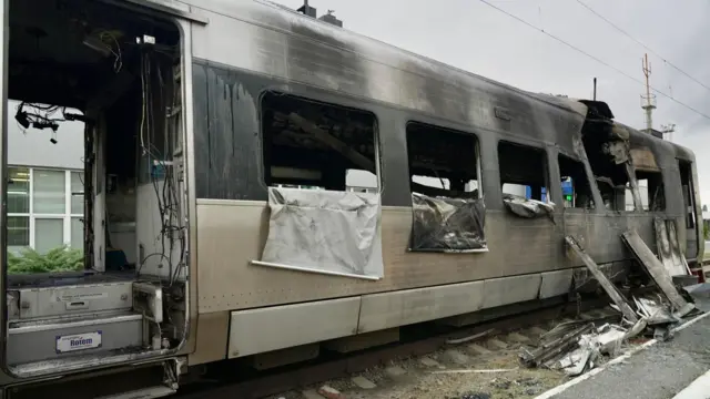 Росія знищила десятки вагонів, а попит б’є рекорди: “Укрзалізниця” попередила про критичний дефіцит квитків влітку