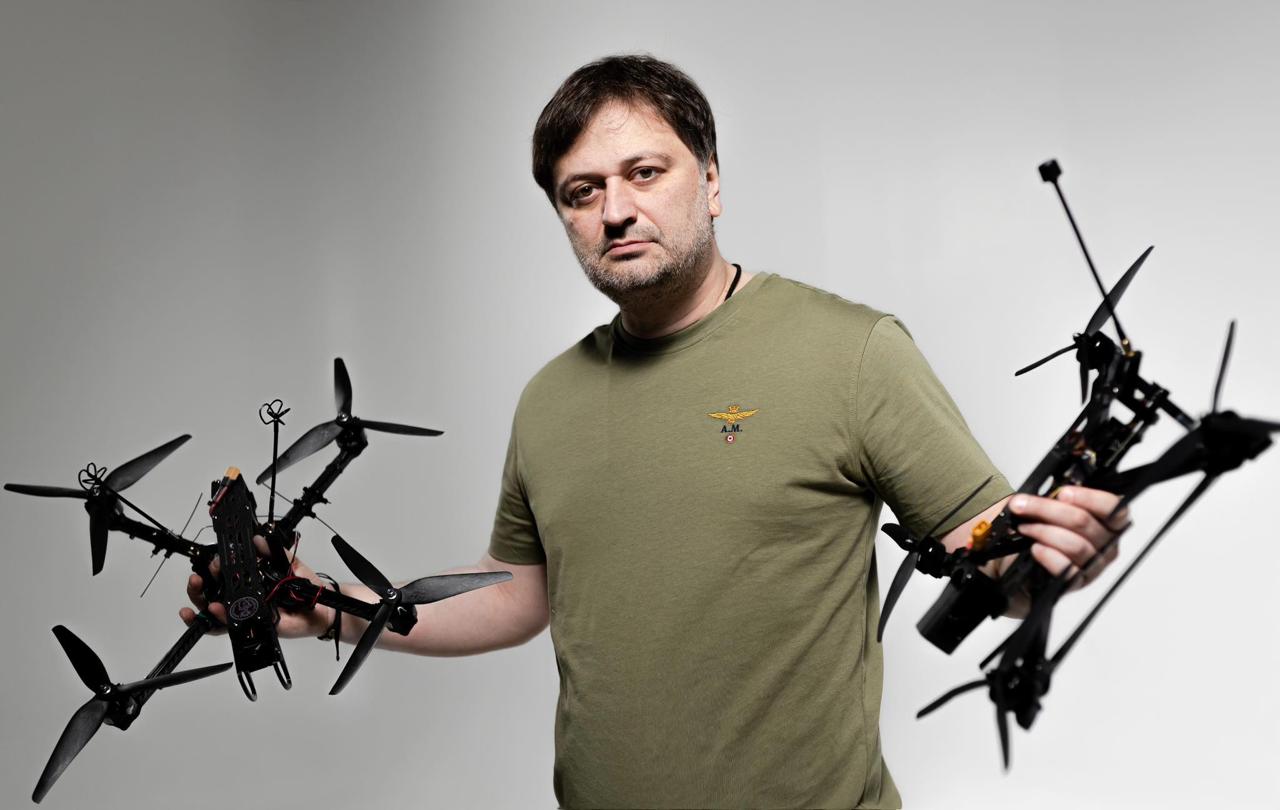 «Генерал Черешня» на службі ОЗУ: як запорізькі авторитети та топчиновники заробляють мільйони на розпилі бюджету БПЛА