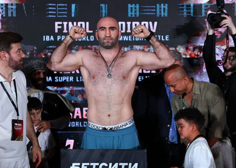 Російський ексчемпіон заявив про бажання провести поєдинок з Усиком