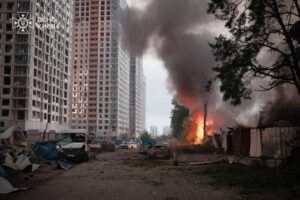 Якщо житло зруйноване обстрілом: Які виплати можна отримати і як подати заявку на “єВідновлення”