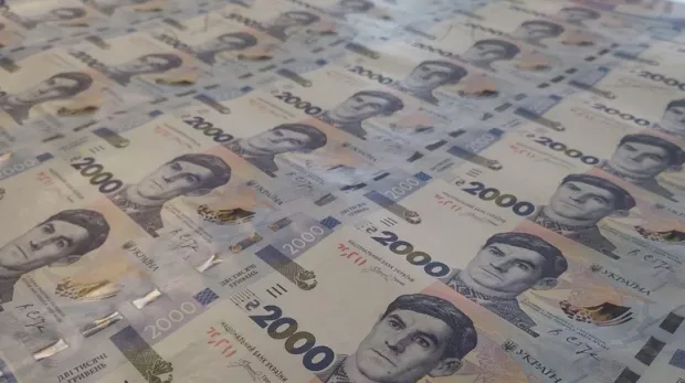 НБУ презентував нову найбільшу банкноту для обігу – 2000 грн. Вибір героя, котрого помістили на аверс, не викличить заперечень у жодного щирого українця