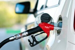 Пальне може подорожчати до 100 грн за літр: Українців попередили про новий ціновий шок