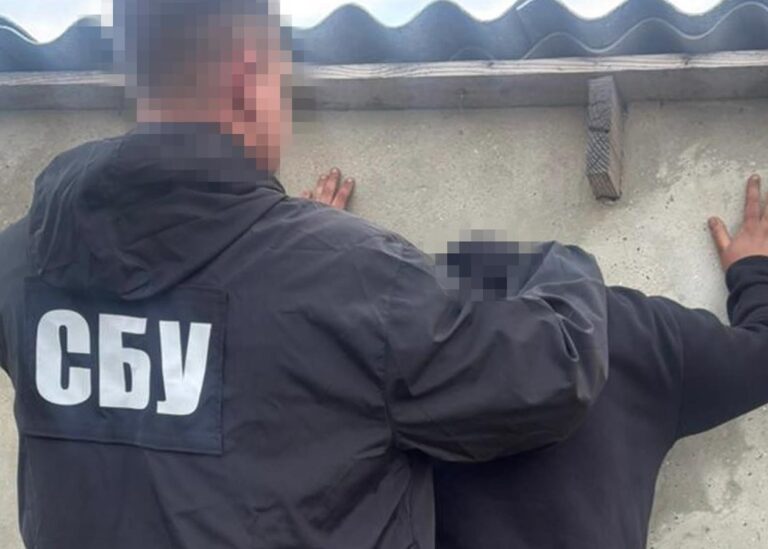 Росія видає своїх агентів за працівників СБУ: як діє шахрайська схема
