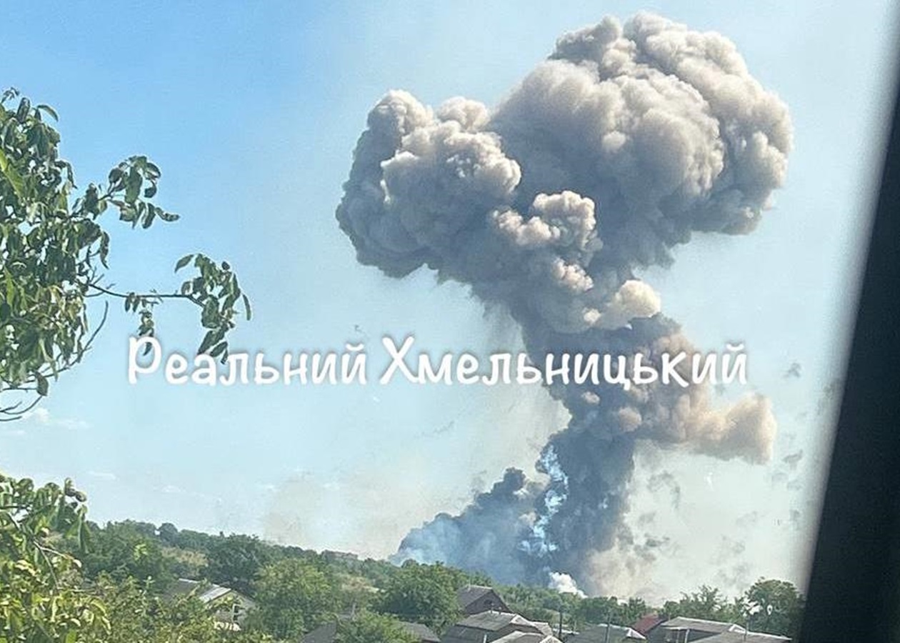 Після вибухів у Хмельницькому зникли військові