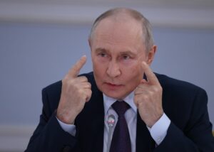 Росія відстає від світу в нових винаходах: Путін вимагає прориву