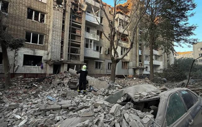 Удар по Львову: кількість постраждалих зросла до 30, рятувальники продовжують розбирати завали