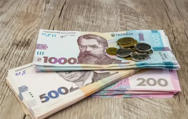 Пенсію можуть заблокувати за борги: Українцям пояснили, що буде з грошима на картці