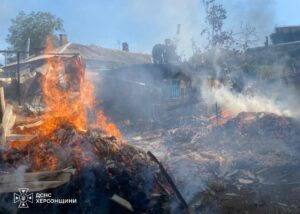 У Херсоні троє поранених внаслідок удару РФ